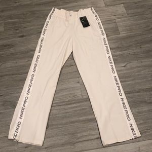 🌸New Arrival🌸 Nike women’s sweatpants